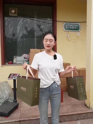 比催婚催的还急