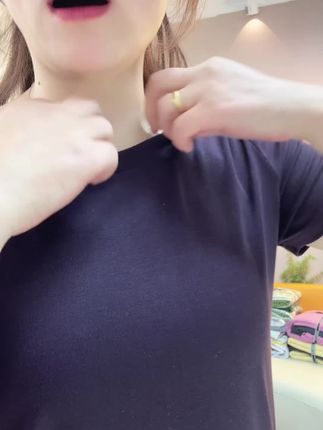 高端植物短袖 现在半价啦#女士短袖 #百搭t恤 #内搭外穿都好看 #面料柔软舒适