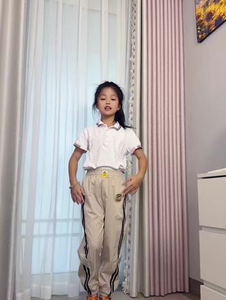 我能有什么坏心思呢🙈宝贝休闲神裤来啰