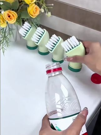 清洁刷 【六点九4个】水瓶清洁刷创意干湿两用清洁刷死角清洗缝隙马桶水壶#清洁刷#生活好帮手#创意清洁刷@DOU+小助手