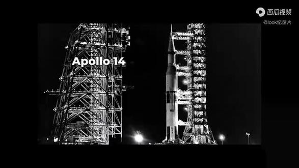 人类第三次成功登月:历史上的今天。阿波罗14号,是美国国家航空航天局实行的阿波罗计划中的第八次载人任务,也是人类第三次成功登月的载人登月任务,为今后的人类太空漫步打下了坚实的基础。美国“阿波罗14号”宇宙飞船于1971年1月31日发射,1971年2月5日成功登陆月球,三名宇航员登上月球表面并且成功行走和完成登月任务。
艾伦·谢泼德(Alan Shepard,曾执行水星-红石3号以及阿波罗14号任务),指令长。
斯图尔特·罗萨(Stuart Roosa,曾执行阿波罗14号任务),指令舱驾驶员。
艾德加·米切尔(Edgar Mitchell,曾执行阿波罗14号任务),登月舱驾驶员最具争议者:坚信外星人存在。
艾德加·米切尔是“阿波罗14号”的登月舱驾驶员,也是第六位在月球表面漫步的人。
1971年,他和艾伦·谢泼德成功登陆月球,并且创造了人类在月球表面行走9小时17分的最长时间纪录。
由于声称在登月过程中受到了超自然力量的感召,并坚信外星生命的存在,埃德加·米切尔也成为有史以来最具争议的一名宇航员。
