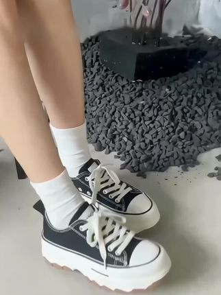 #好穿不累脚 #休闲百搭 #软底软面穿上超舒服 #脚宽脚胖都可以 #谁穿谁好看