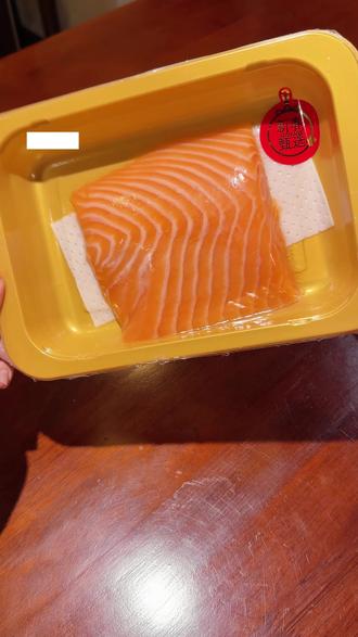 三文鱼:这辈子没这么香过! 吃不完的三文鱼别浪费!
试试橙心橙意烤三文鱼大法!
#三文鱼的花式吃法 #三文鱼 #三文鱼做法 #吃不完的三文鱼 #烤三文鱼