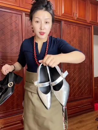 羊皮版尖头内增高单鞋新款粗跟 #增高8厘米 #百搭鞋子@DOU+好生意 @DOU+好生意 @DOU+小助手 @DOU+上热门