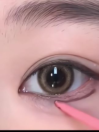 #眼妆 的精髓在于眼线,还不会画眼线的宝宝看过来,这款#彩色眼线胶笔 真的绝绝子#防水防汗不晕染 #画眼线#眼妆分享