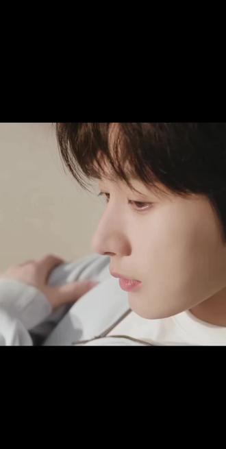 Gap品牌代言人成毅来啦✨ 帅气与时尚的完美碰撞,解锁全新潮流风格!他的每一次亮相都让人心动不已💖 快来看看成毅如何演绎Gap的经典与创新吧~ 你准备好被圈粉了吗?🔥
#Gap #成毅 #品牌代言人 #时尚潮流 #明星同款