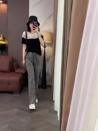 洋气衣服女2025夏季蕾丝拼接短袖T恤上衣百搭格子休闲裤气质套装419