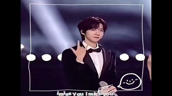 星光大赏高光时刻!时代少年团手势舞致敬名场面 #青春美少女 #歌曲《i miss you》 #时代少年团 #青春美少女时代少年团