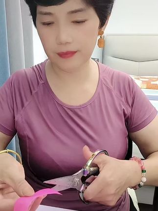 姐妹们漂亮吗?下单送教程在家就能做,摆在客厅美美哒又解压#我的手工作品 #感谢那些默默给我点赞的人🌹🌹🌹 #好不好看你们说了算 #手工爱好者