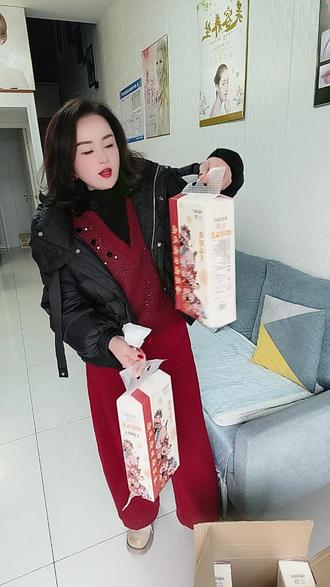 家用挂式抽纸,一箱八大提,划算的很