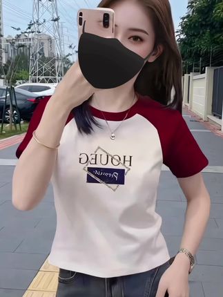 #短袖t恤 #夏季穿搭 #夏季新款 #时尚穿搭 #谁穿谁好看