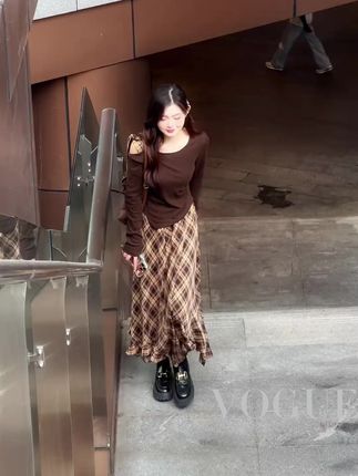 #张予曦毕雯珺真拍了红裙抱 #深情眼 #张予曦 #毕雯珺