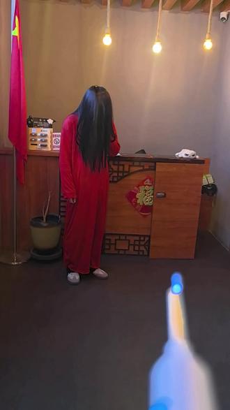 #密室逃脱 #npc 用扣耳勺拍视频😂