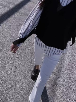 “独立,是女人最好的盔甲,当你依附别人时,会失去一切,当你又美又忙时,何惧患得患失,做最酷的女神。”#穿搭 #休闲穿搭 #显瘦穿搭 #日常百搭 #早秋穿搭