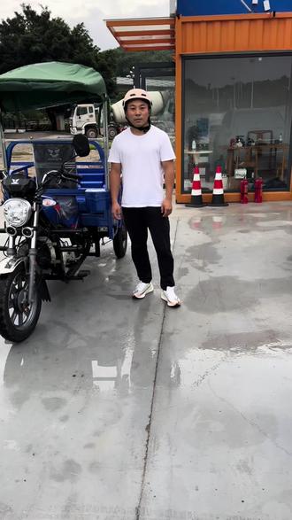 科目三D证实操演练 稳住油门不慌神,看好标线不跑偏,摩托车科三拿捏,坐等拿证去兜风~#三轮车摩托车#考D证