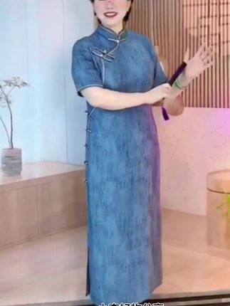 #轻薄透气面料 #低领大码旗袍亚麻显瘦气质时尚夏季复古长款日常中国风#新中式复古风旗袍 #春季上新款 #女款时尚高档四季服装