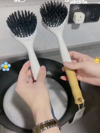 新款长柄刷锅刷子刷锅神器洗刷锅碗盘不沾油清洗方便家用可悬挂#厨房好物  #厨房必备神器  #生活好帮手  #刷锅神器  #洗锅刷