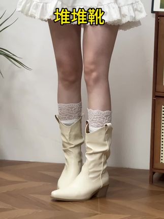 #穿出高级感 #秋冬穿搭分享 #穿搭ootd #少女感穿搭 #堆堆靴