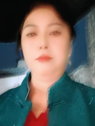 人生起点是娘胎,人生终点是棺材,中间那一段才叫人生也叫过程,年轻不懂事,懂事已不再年轻,在无知的年龄做了选择,拿最好的青春换最深的教训。