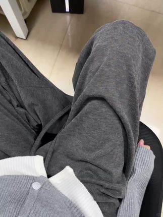 我的入秋神裤必须拥有性,腰部立体褶皱,揉粗不易皱,还有弹力,无论我怎么动都没有束缚感#强烈推荐 #好物推荐🔥 #慵懒风#超便宜超划算 #休闲裤推荐