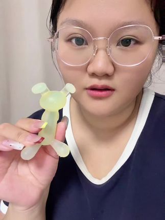 这个牙胶咬嘴的设计非常贴合宝宝的嘴巴#强烈推荐 #种草好物推荐