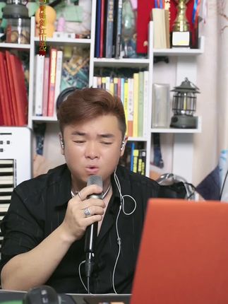 #抖音热歌推荐🔥 #热门音乐🔥 #江山无限。这首歌太难唱了