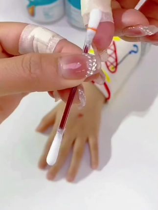 平时总会磕磕碰碰,这个自带碘伏的棉签就很好用,随身携带特别方便#跟着高德扫街榜探好店 #玩个很新的东西 #实用好物 #好物推荐🔥