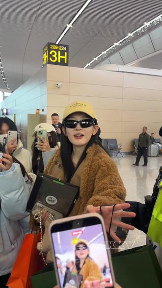 妞妞好美 杀青快乐#韩雨彤 #黄雀风