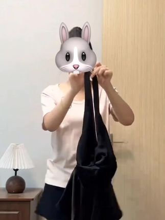 纯欲设计感扭结吊带背心女夏季露背短款抽褶挂脖修身辣妹独特上衣#纯欲 #扭结上衣 #抽褶上衣 #露肩上衣 #好物推荐