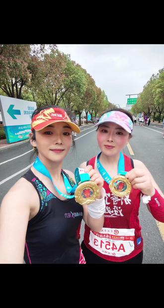 阜阳马拉松,顺利收官!奖牌到手,快乐拥有