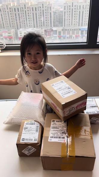 快递拆箱了,看看是什么玩具 #儿童益智 #玩具 #亲子 #记录真实生活