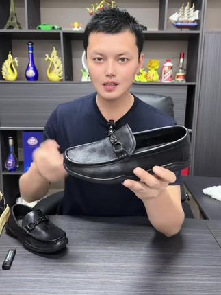 #真皮头层牛皮一脚蹬皮鞋 海真皮头层牛皮一脚蹬皮鞋#盐城