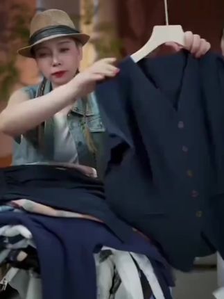 #爱了爱了 #照片美起来 #休闲女装 #因为热爱而摄影 #服装店日常