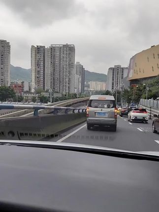 早上起来,听着纯音乐心情很舒服。