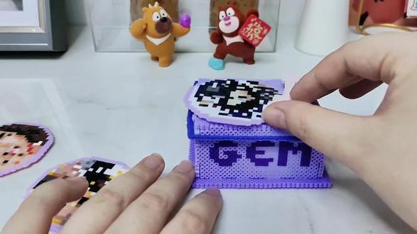 跟着教程学习会了该如何制作能旋转的八音盒了,邓紫棋的歌绝对首当第一
#拼豆应援 #邓紫棋 #八音盒 #拼豆