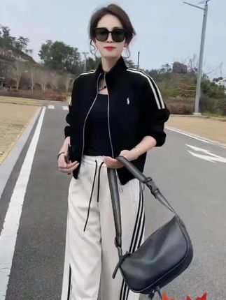 #早秋穿搭公式来了#轻松解锁秋季穿搭 #韩系穿搭 #女人爱美不分年龄 #简约风穿搭谁穿谁好看