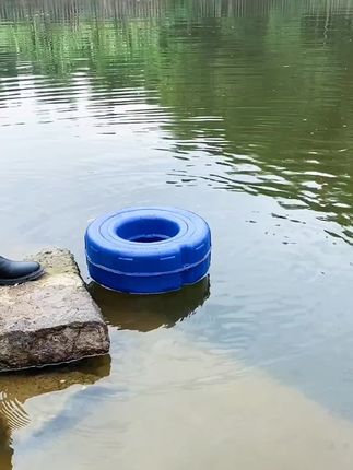 在鱼塘里放个增氧喷泉泵,还是挺漂亮的#好物推荐 #喷泉泵