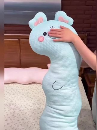 这个冰丝动物抱枕 冰凉透气很适合炎热的夏天!抱着睡觉也不觉得热了!#冰丝 #抱枕#民家好物#睡觉搭子#毛绒玩具