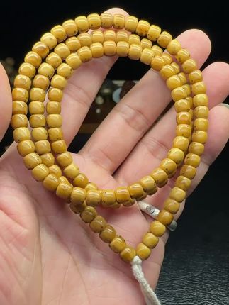 似乎有点过于优秀 #文玩爱好者 #星月菩提大留白 #星月菩提石玉料 #文玩手串  #星月菩提