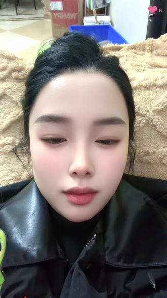 对于我来说,王者级别,以前从不爱看这种,被这部动漫圈粉《仙逆》建议大家都可以去看,崭男也崭女