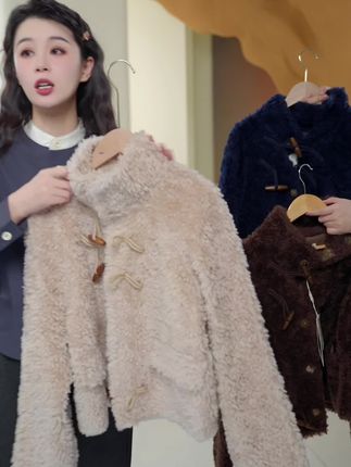 直播中。#来双11解锁秋冬本命穿搭 #我的双11必买清单 #温柔风是永远的理想型穿搭 #秋冬穿搭新鲜感在线 #晒晒我的秋日穿搭