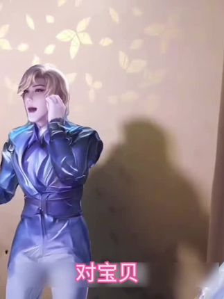 “幸福的秘诀就是你喜欢搞怪 我也懂你的奇奇怪怪” #云中君 #瑶 #云瑶 #陈翔六点半 #零距离的思念