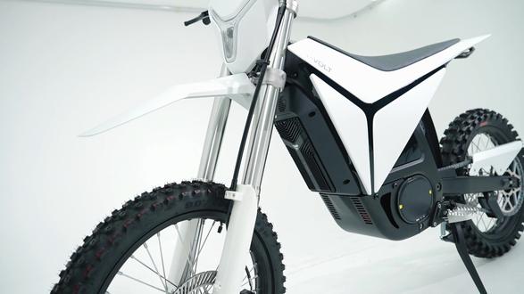 YVOLT易伟特减震使用教程 YVOLT易伟特Surge V减震正确使用方法
#YVOLT 易伟特
# 易伟特电动摩托车
# 电动越野摩托车
# 电动车维修
# 电动车保养
# 摩托车拆装
# 电动车教程
# 越野摩托
# 机车改装
# 电动摩托车推荐