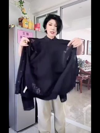 女神范经典黑色镂空冰丝长袖针织开衫打底衫百搭上衣#百搭显瘦 #针织开衫 #百搭显瘦 #开衫外套