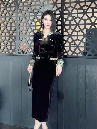 #新中式 #早秋高级感穿搭 #拽姐穿搭 #气场全开 #高级穿搭