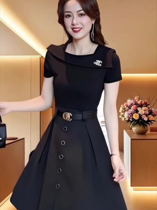 气质连衣裙2025新款爆款假两件连衣裙洋气上档次高贵女裙子女士#气质穿搭 #谁穿谁好看#洋气减龄 #面料柔软舒适 #穿出高级感