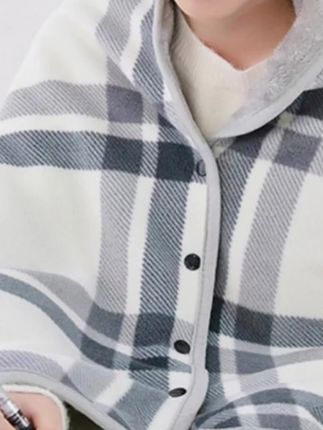 假期出游必备的多功能披肩毯,保暖又实用!#假期出游必备 #车载好物 #好物推荐 #披肩毯 #盖秘