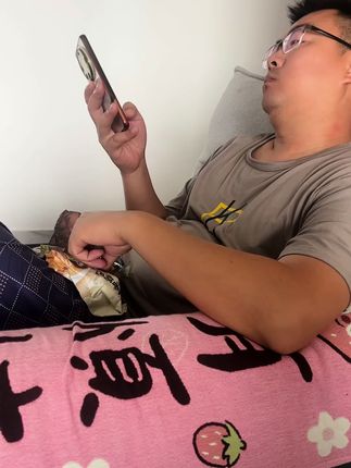 刺猬阿甘的锅巴是真的好吃,我感觉比别的好吃的多,够味儿,真材实料,还是小米的,老好吃啦#锅巴 #零食推荐
