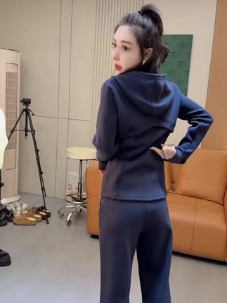 #穿搭#时尚休闲#两件套#显瘦穿搭#显高显瘦显腿长