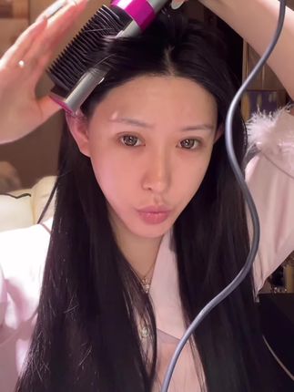 能变高颅顶!!头发毛躁让你看起来更柔顺有质感,羊毛卷 扁塌的姐妹快来试试! #卷发 #大波浪卷发 #头发护理 #直发梳